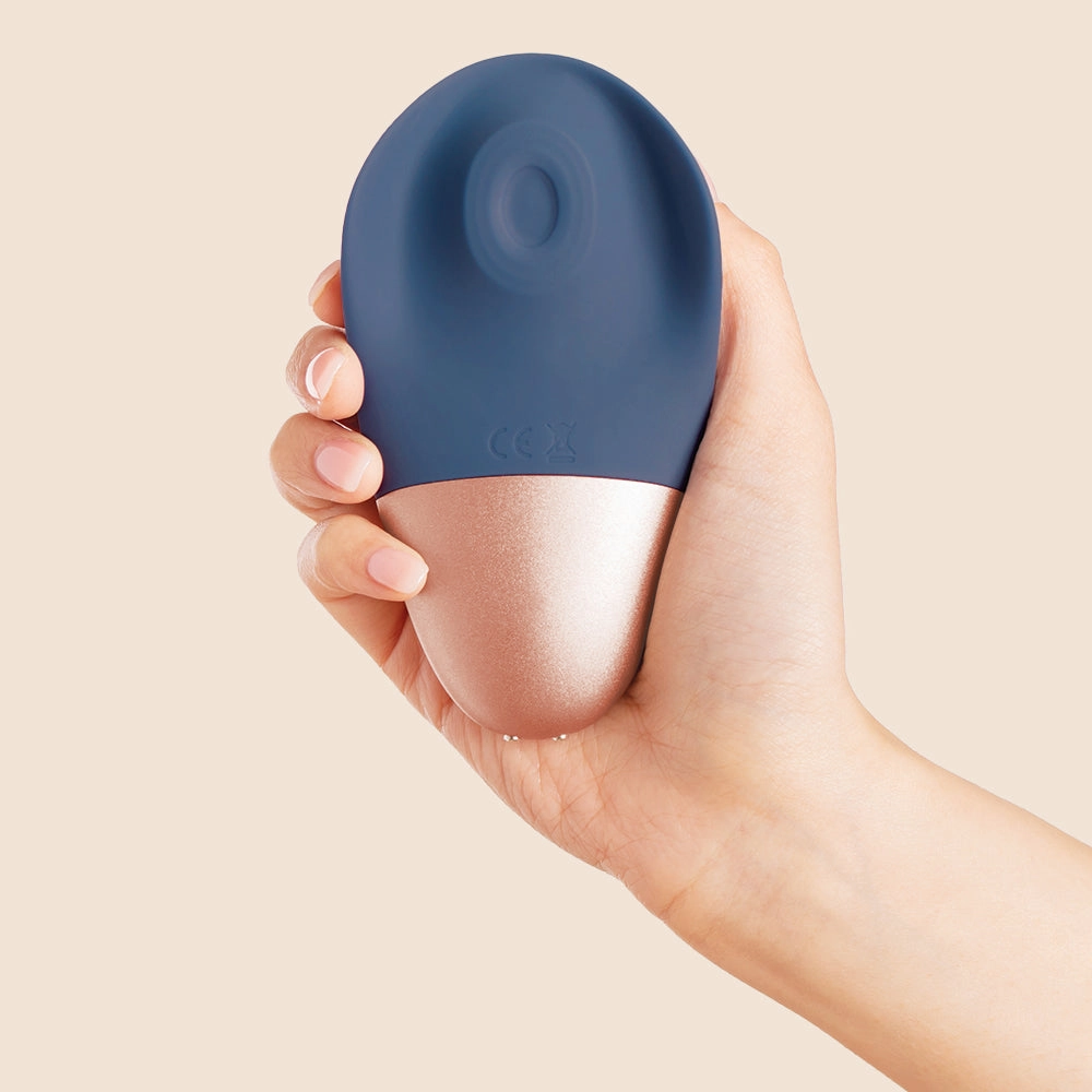 Deia The Arouser Pulsating Clitoral Stimulator