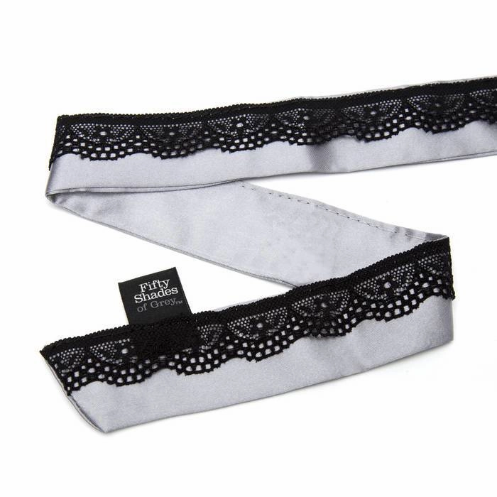 Fifty Shades of Grey - Play Nice Satin & Lace Collar & Nipple Clamps (Grey)