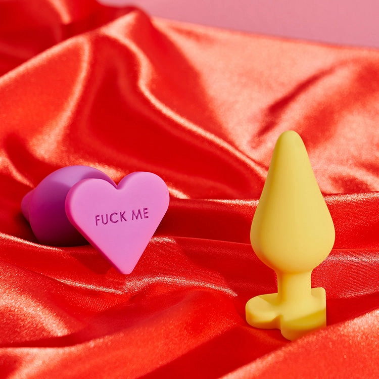 Play With Me! Naughtier Candy Heart Fuck Me Butt Plug