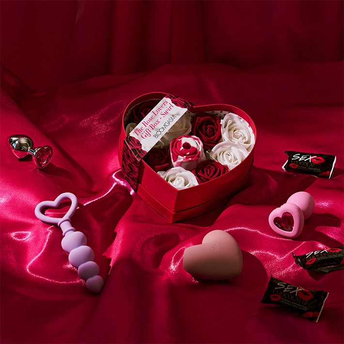 The Rose Lover's Gift Box